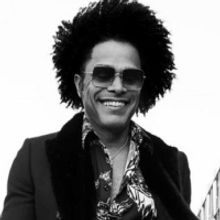 Maxwell Tops Billboard's Adult R&B Airplay Radio Charts with #1 Single 'OFF'