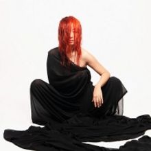 Mindy Debuts Cinematic Video for 'Poolside'