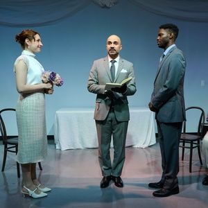 Review: A MIRROR at Prologue Theatre