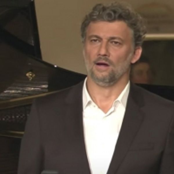 VIDEO: Jonas Kaufmann Performs 'E lucevan le stelle' For The Met's LIVE IN CONCERT Series - Broadway Theater Video