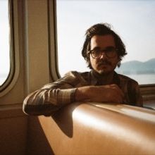 Aaron Beckum Debuts New Track 'Jagged Coast'
