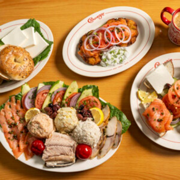 CARNEGIE DELI Returns Home to 7th Avenue on 9/15 Photo