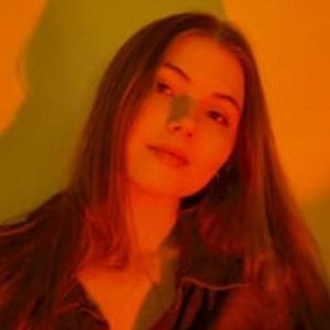 Maya Donovan Unveils Introspective New Single 'Lenox'