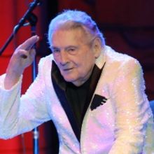 Jerry Lee Lewis To Be Inducted Into the County Music Hall of Fame