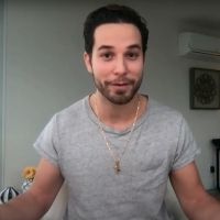 VIDEO: Skylar Astin & Kelly Clarkson Agree 'A Moment Like This' Is Difficult To Sing