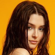 Rising Pop Artist Gabi Sklar Releases Sexy New Single 'Good Kisser'