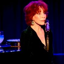 Review: Linda Glick Wows Crowd with 'ENTRE NOUS' at Laurie Beechman Theater