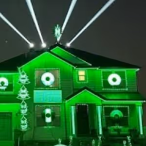Video: WICKED Holiday Light Show Illuminates Utah With 'Defying Gravity' & More