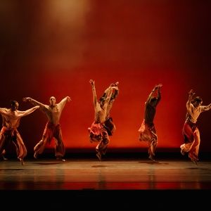Review: YY DANCE COMPANY at Mimi Ohio Theatre