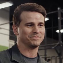 Video: Jason Ritter Stars in Sneak Peek Clip From POKER FACE Season 2