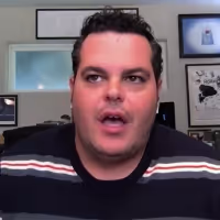 VIDEO: Josh Gad Talks FROZEN Prequel ONCE UPON A SNOWMAN on JIMMY KIMMEL LIVE Video