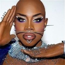 EDINBURGH 2023: Review: MONET X CHANGE: LIFE BE LIFEIN', Underbelly Bristo Square