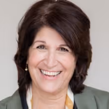 BWW Spotlight Series: Meet Eloise Coopersmith, Creator of the “Home for Mom” Web…