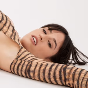 ROZZI Announces Release Of Acoustic EP 'Live From Home'