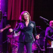 Review: AMY GRANT Shines A Peaceful Musical Light On City Winery Audience