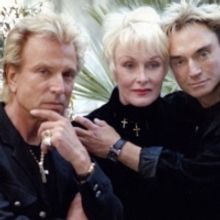 The Neon Museum To Hold 10th Anniversary Celebration at Siegfried & Roy's Private Est