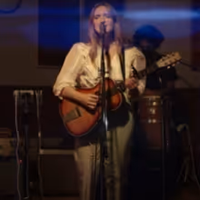 VIDEO: Madison Cunningham Performs 'Broken Harvest' on THE LATE LATE SHOW