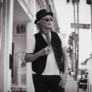 Brian Ray Releases New Single 'When The Earth Was Round'