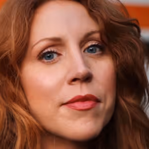 Jenn Grinels Will Make Her 54 Below Debut in VERSES AND VOICES This November
