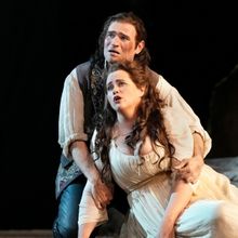 Review: The Marx Brothers Found Life in TROVATORE that the Met Couldn’t Muster
