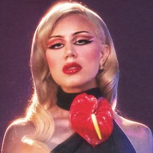 Slayyyter Releases Sophomore Album 'Starf*cker'
