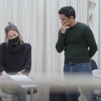 VIDEO: Go Behind the Scenes of Hampstead Theatre's THE DUMB WAITER in New Trailer Video