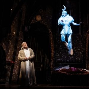 Review: A Sensory Feast of Yuletide Splendor: A CHRISTMAS CAROL at The Goodman…