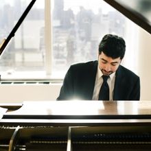 Pianist Michael Stephen Brown To Participate In 2024 Music@Menlo Summer Festival