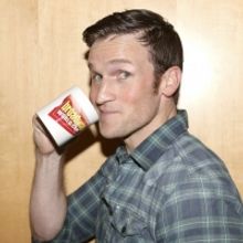 Wake Up With BWW 9/1: Get a Look at THE PROM Film Cast on Set, and More!