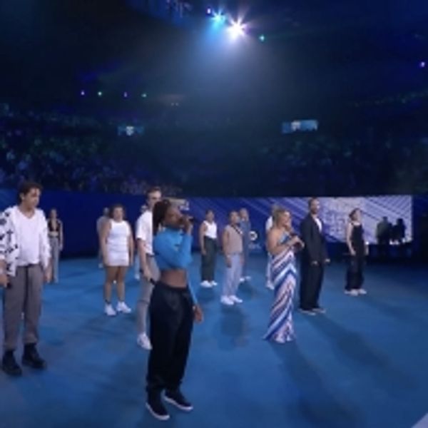 VIDEO: Cast Of JAGGED LITTLE PILL Performs At The Australian Open - Australia - Perth Theater Video
