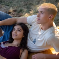 Wake Up With BWW 8/17: First Look at Rachel Zegler in THE HUNGER GAMES Prequel, and…