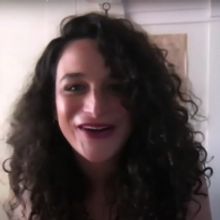 VIDEO: Jenny Slate Reveals She's Pregnant on LATE NIGHT WITH SETH MEYERS