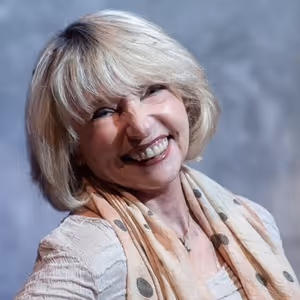 Semina DeLaurentis Returns to Star in NUNSENSE at Legacy Theatre