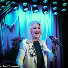 Review: Jamie deRoy Marks 35 Years of JAMIE DEROY & FRIENDS