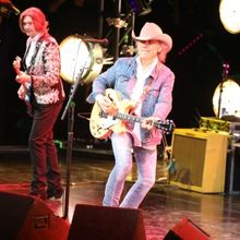 Dwight Yoakam to Play August Performance at The Theater at Virgin Hotels Las Vegas