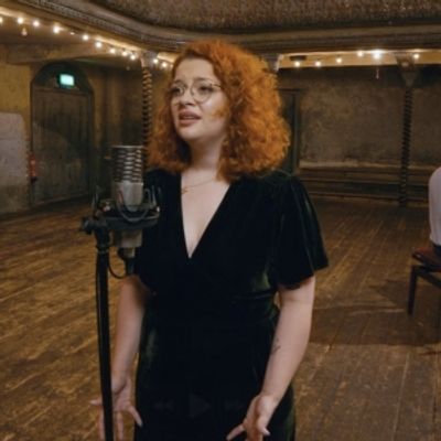 Video: Carrie Hope Fletcher Performs 'Home' From BEETLEJUICE THE MUSICAL