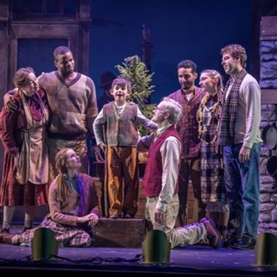 Review: DOLLY PARTON'S SMOKY MOUNTAIN CHRISTMAS CAROL at Reynolds Performance Hall