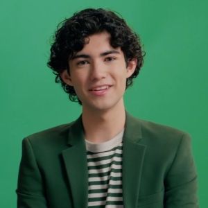 Video: Meet The Stars of The New PETER PAN National Tour