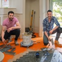 HGTV Extends Its Talent Deal With Drew And Jonathan Scott To 2022