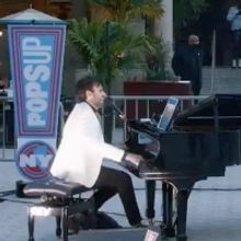 VIDEO: Joe Iconis, Lauren Marcus, and More Perform in Union Square as Part of NY Pops