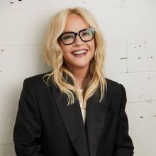 Rachael Harris To Host 2025 Art Directors Guild Awards