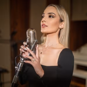 Palestinian Singer Nibal Malshi to Perform at Roulette in March