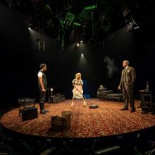 Review: ENTERTAINING MR SLOANE, Young Vic