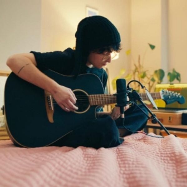 Cavetown Releases 'little vice (Acoustic)' Ahead of US Summer Tour Photo
