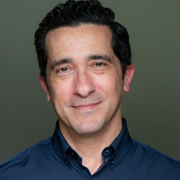 Novid Parsi To Receive National Theatre Conference’s Barrie And Bernice Stavis Play Photo