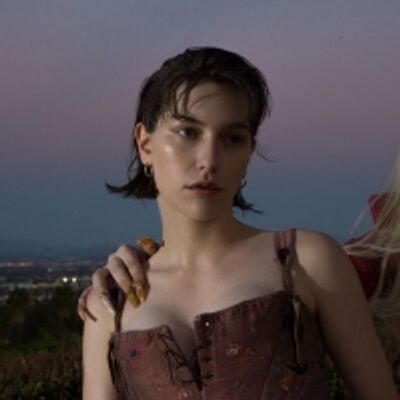 King Princess Debuts New Track 'PAIN'