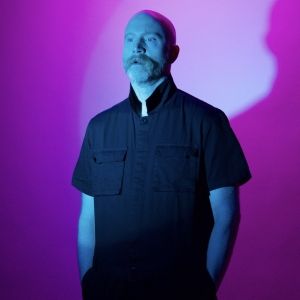 Logan Lynn Shares Synth-Pop Ballad 'I Feel Alone When I'm With You'