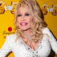 Exclusive: Dolly Parton Announces 9 TO 5 THE MUSICAL National Tour Launching Fall…