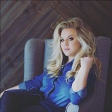 Hannah Anders Releases Video for 'Redneck Riding Hood'