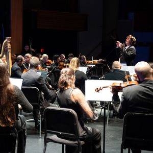 Symphony Of The Americas Performs SYMPHONIC FIREWORKS: BEETHOVEN'S FIFTH Conducted…